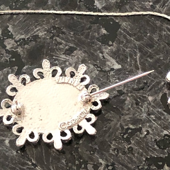 Sarah Coventry, Pearl Brooch, Slide Necklace, Grapes, Leaves, Rhinestones, GUC - Picture 14 of 15